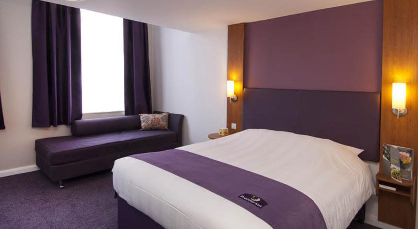 Premier Inn Glasgow East Kilbride - Peel Park 객실 사진