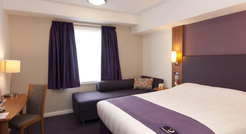 Premier Inn Glasgow East Kilbride - Peel Park 객실 사진